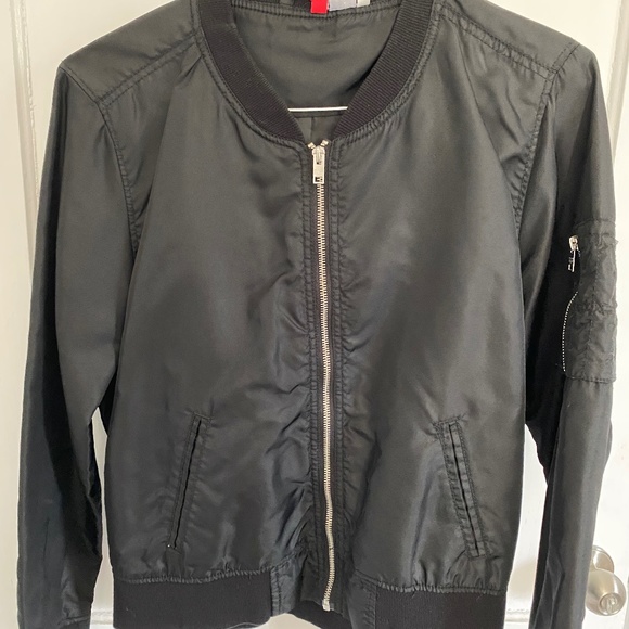 Black bomber jacket - Picture 1 of 2